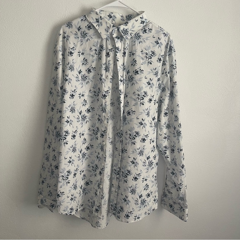 Express men’s Slim IMX Men's Button Up Shirt Blue and white floral size Xl